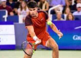 Duelo intenso entre Alcaraz y Monfils en ATP Tour: Resumen hasta la suspensión por lluvia news-16082024-201506