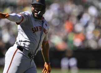 Gigantes vencen a Atléticos con jonrones en la 10ma en la Batalla de la Bahía news-20082024-131901